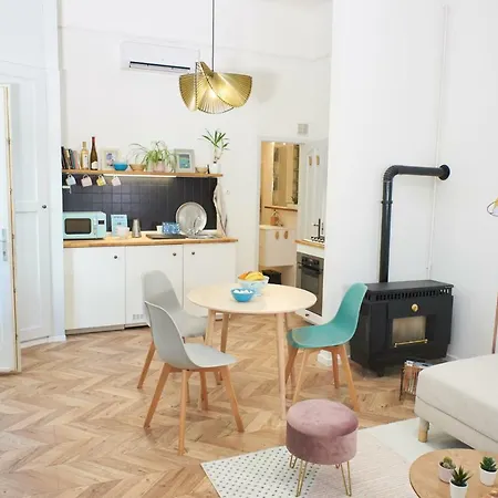 Self Check-in Cozy Stylish Flat By Vaci Street Apartament *